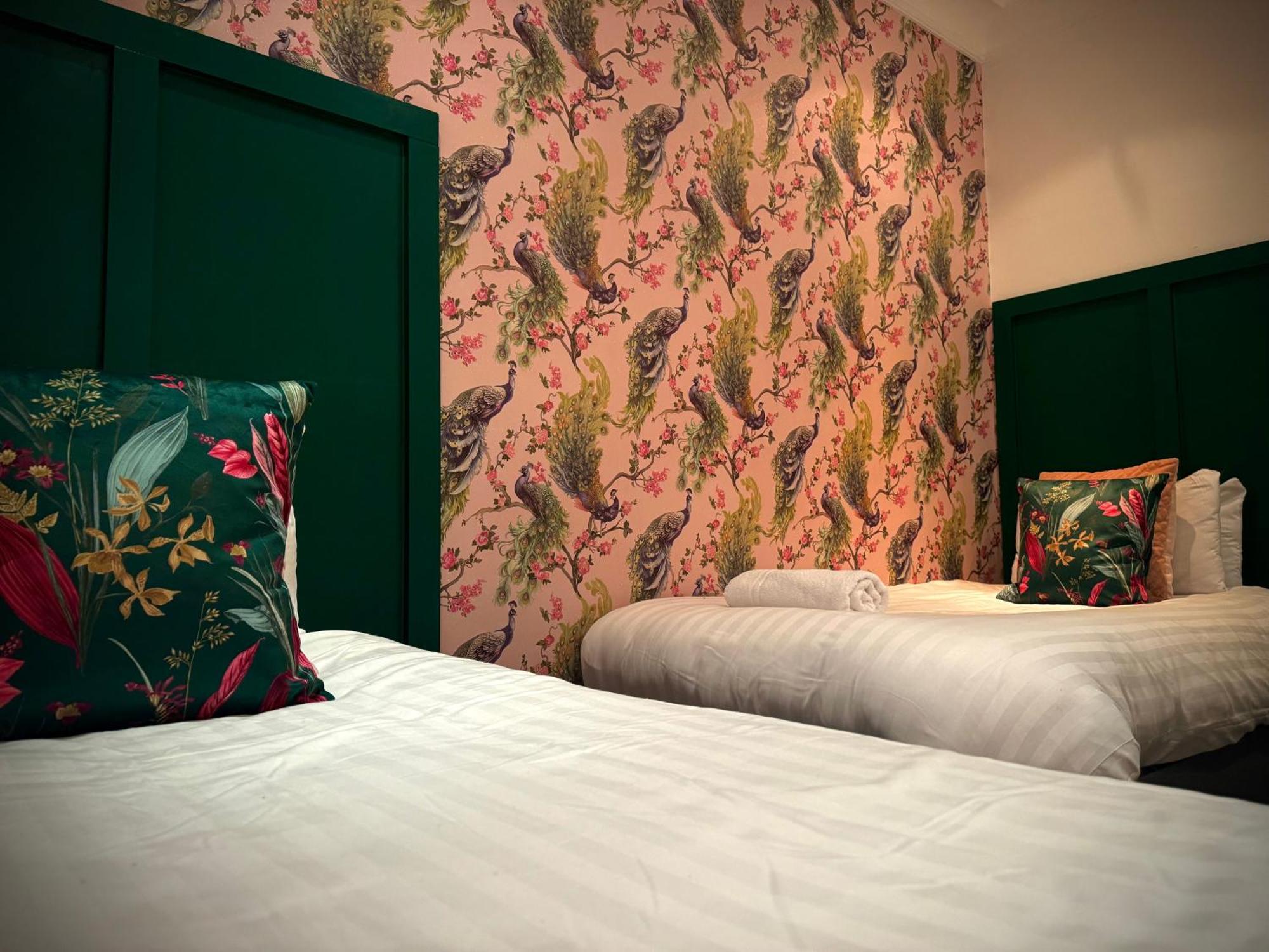 Вилла Sleeps10-Parking-Garden-Hottub-Petfriendly Блэкпул Экстерьер фото