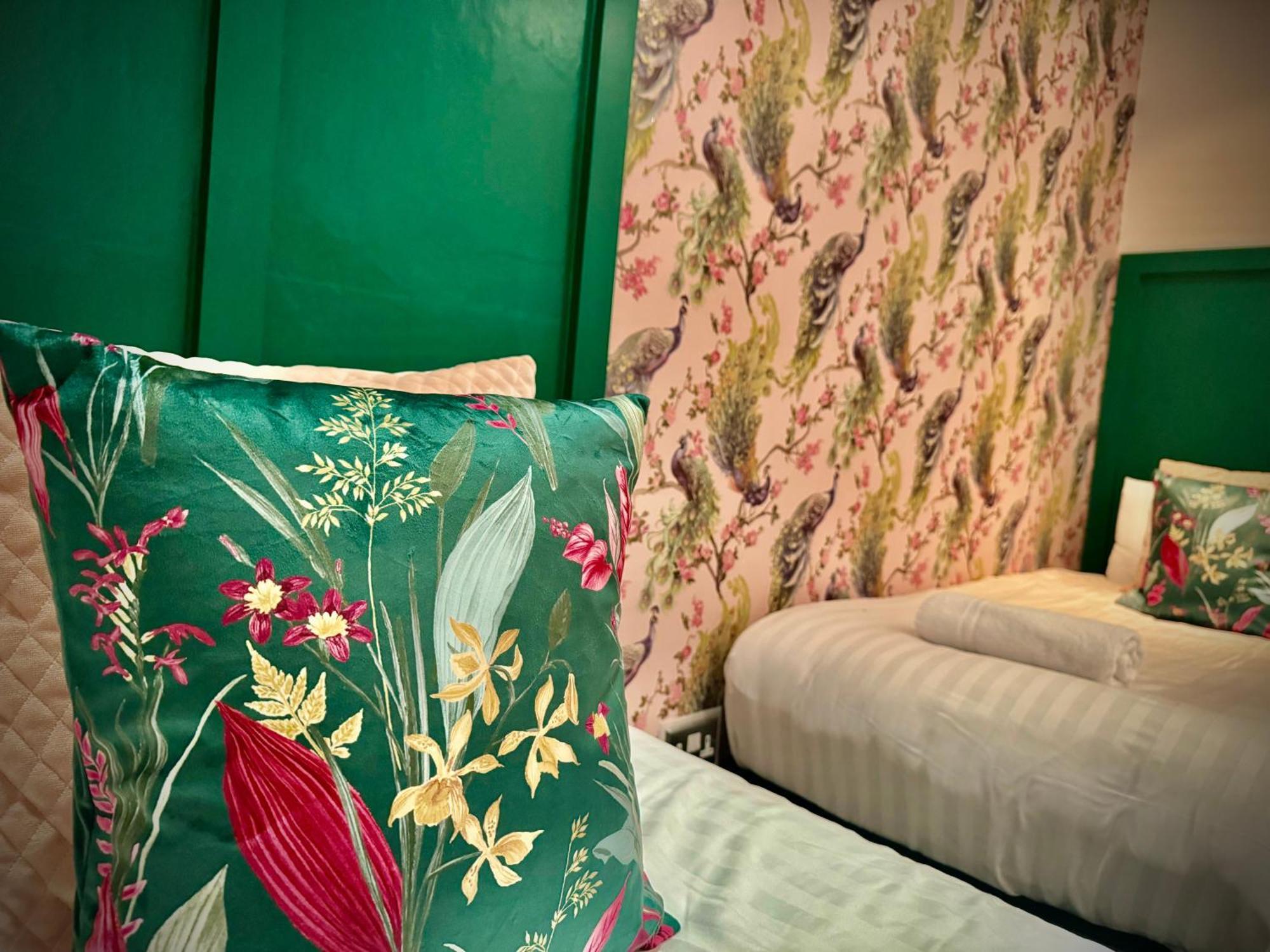 Вилла Sleeps10-Parking-Garden-Hottub-Petfriendly Блэкпул Экстерьер фото